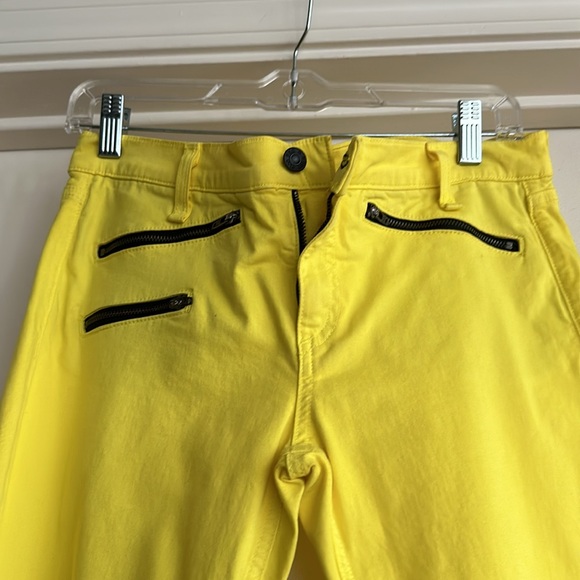 Jean - Picture 2 of 13